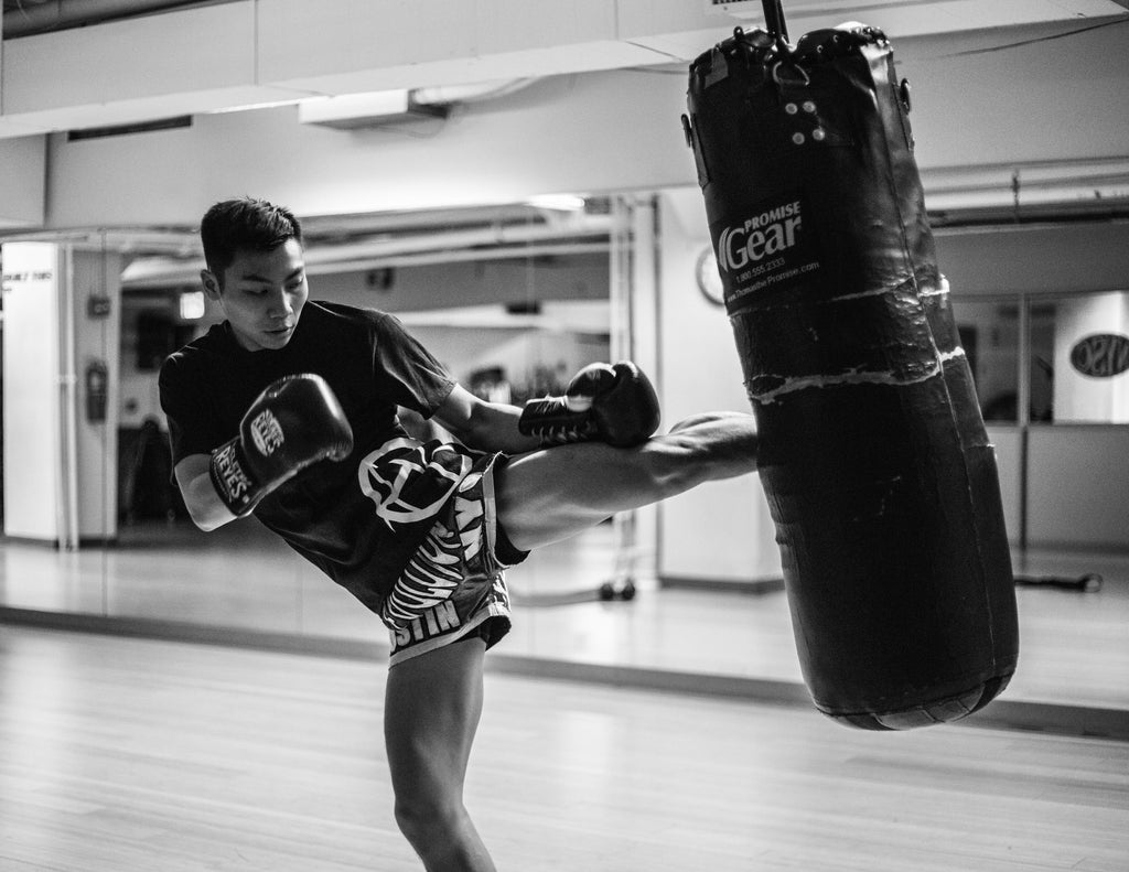 Muay Thai VS. Kickboxing: What's the Difference?